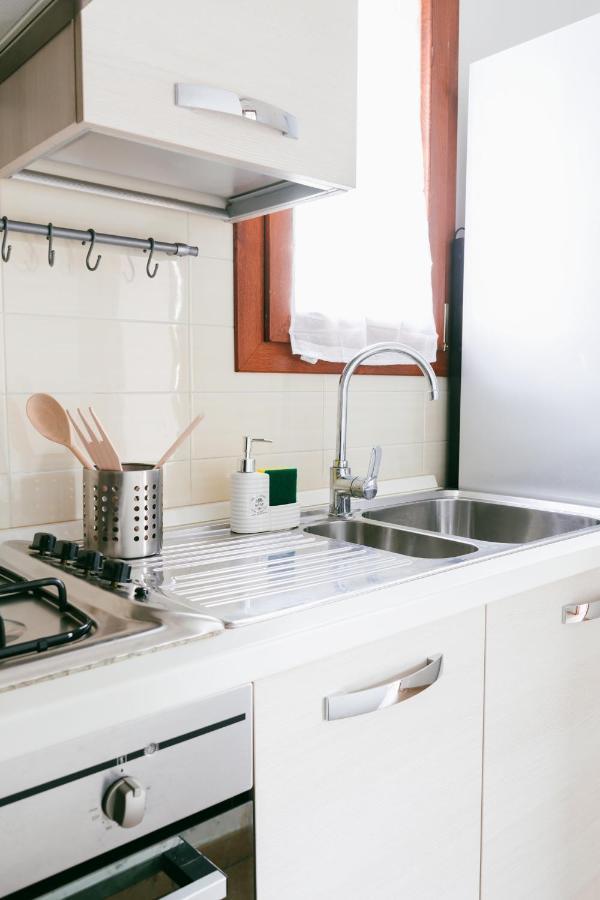 Easysleep Fiumicino Apartment Bagian luar foto